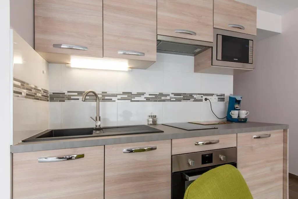 Apartment Appartement Terrasse Stella Casino Centre Classe 3 Etoiles Aix-les-Bains