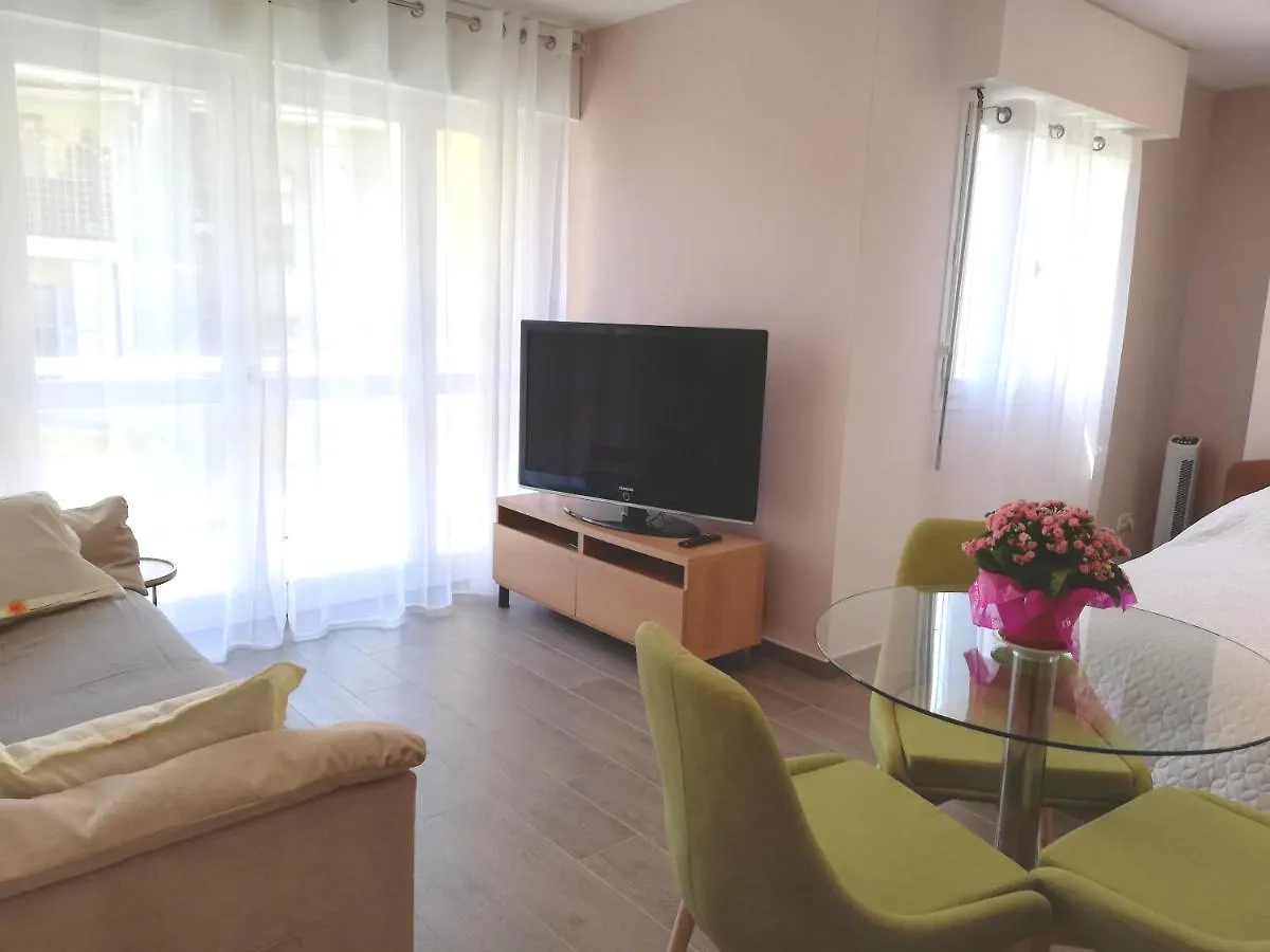 Appartement Terrasse Stella Casino Centre Classe 3 Etoiles Aix-les-Bains